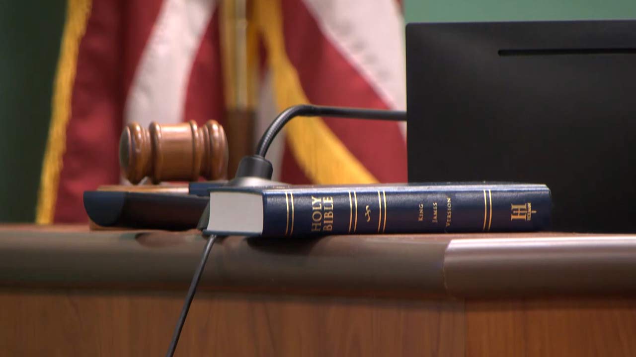 Lincoln man sentenced to 15 years for possessing drugs and weapon - Vimarsana News